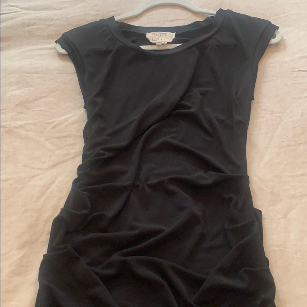 Black side scrounge dress.